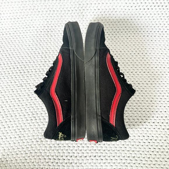 Vans Disney Old Skool Mickey Mouse Club Black Suede Red Stripe Low Top Sneakers - Picture 8 of 11